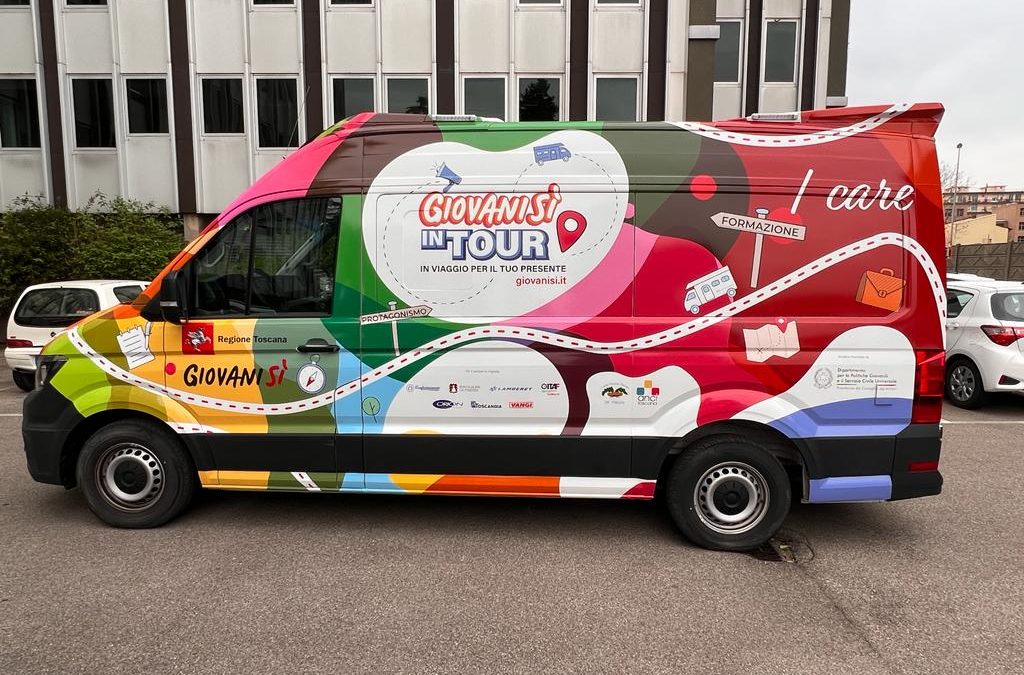 Giovanisì in tour: viaggio in camper nelle scuole toscane